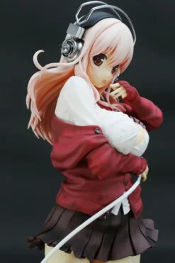 Super Sonico: See-Through When Wet Photo Shoot Winter Co-de Ver. 1/6 Scale Figure