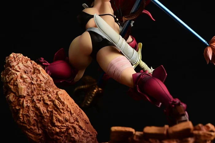 Fairy Tail Erza Scarlet: The Knight Ver. Another Color Crimson Armor 1/6 Scale Figure (Re-run) 19 Fairy Tail Erza Scarlet: The Knight Ver. Another Color Crimson Armor 1/6 Scale Figure (Re-run) - Image 17