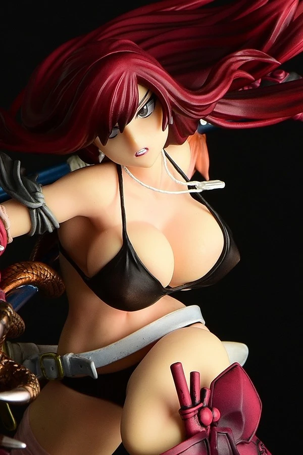 Fairy Tail Erza Scarlet: The Knight Ver. Another Color Crimson Armor 1/6 Scale Figure (Re-run) 7 Fairy Tail Erza Scarlet: The Knight Ver. Another Color Crimson Armor 1/6 Scale Figure (Re-run) - Image 5